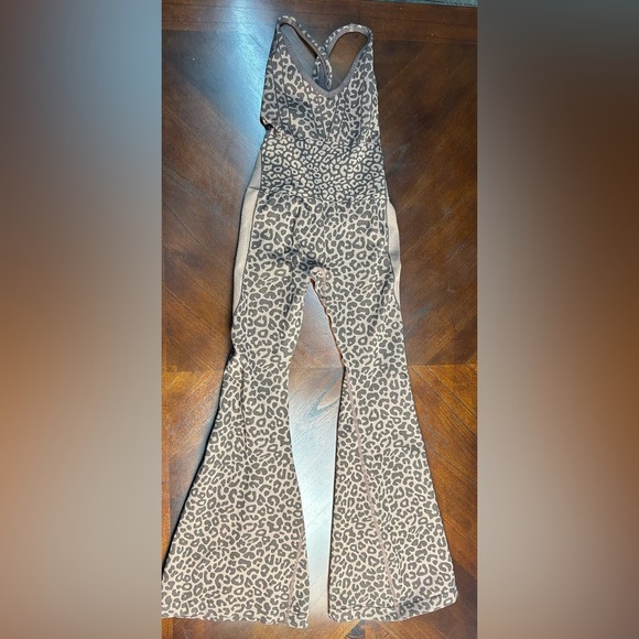Leopard Print Jumpsuit size S - Picture 2 of 9